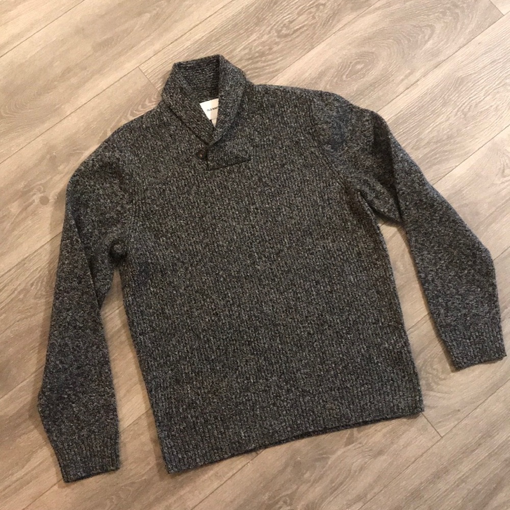 Old Navy Sweater